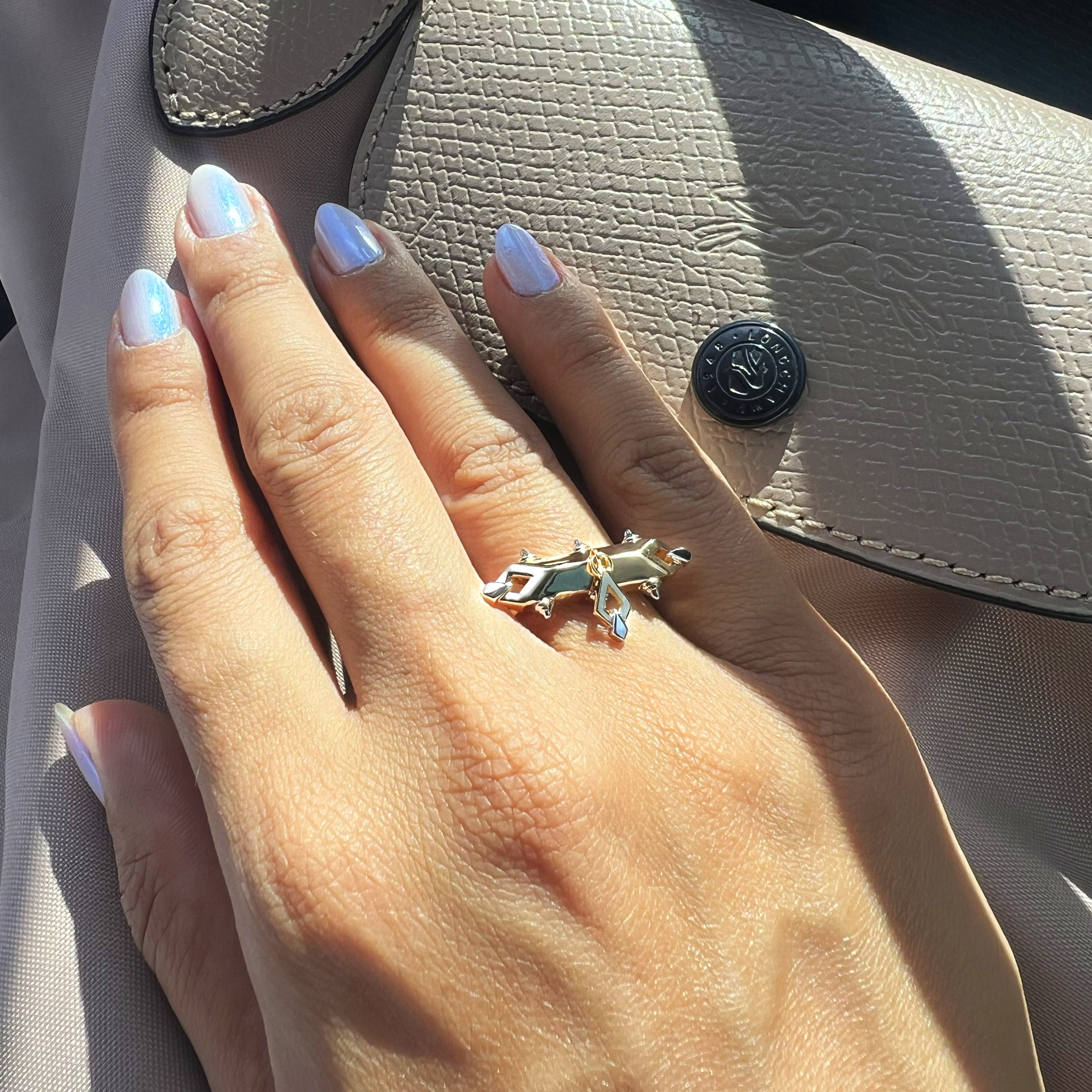 Crowned Rod Ring